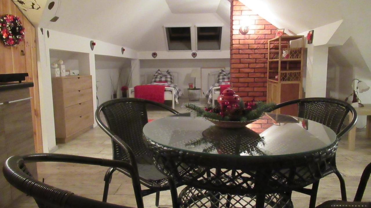 Apartment Szumi *