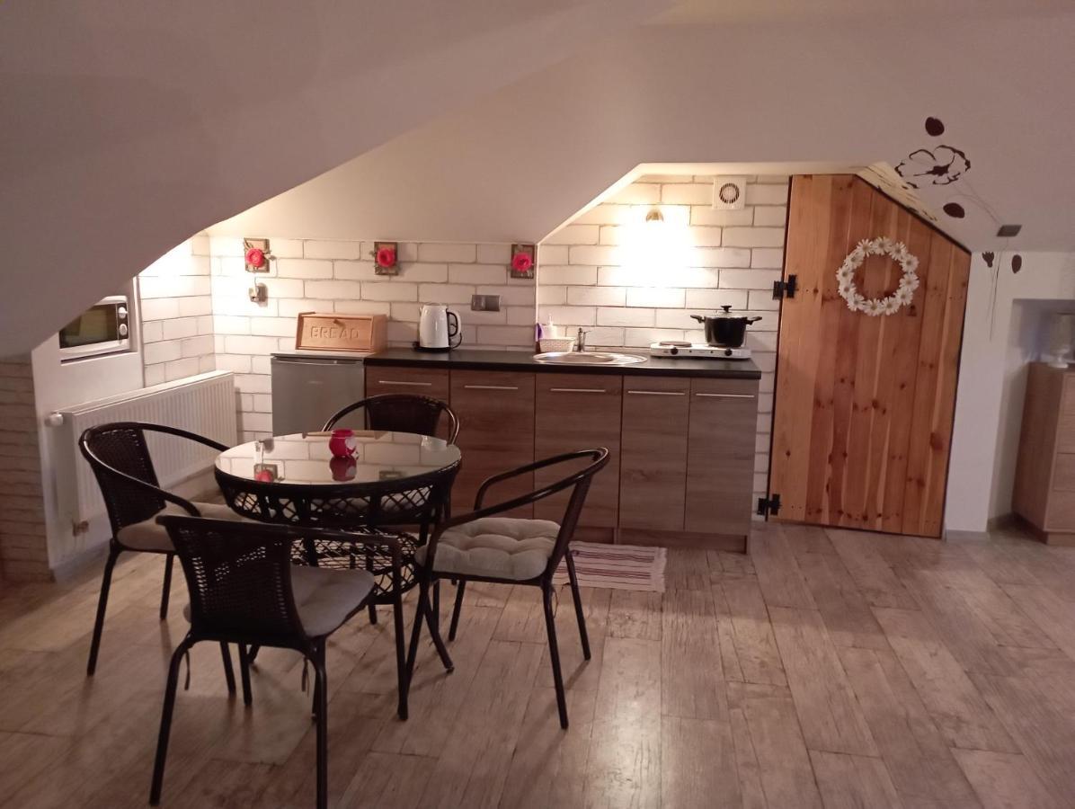 Szumi Apartment